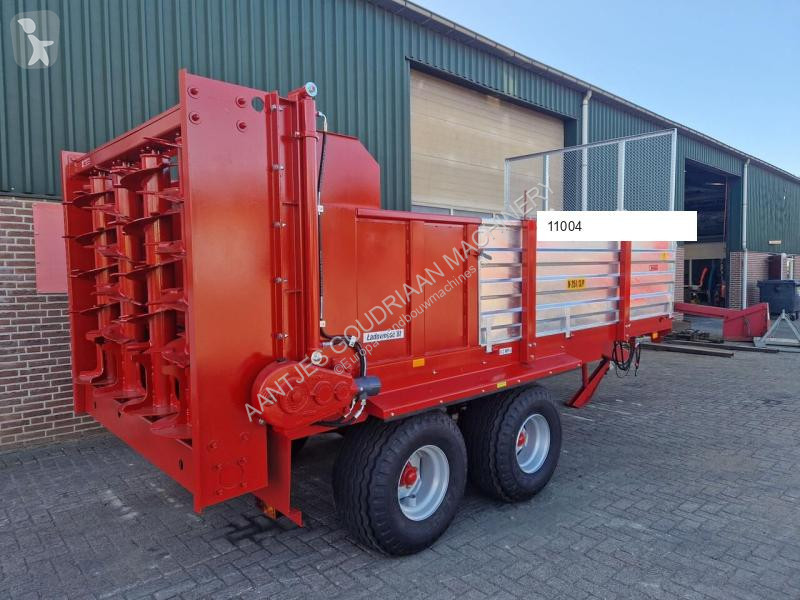 Meststrooier 8 ton - Nieuw crop dusting