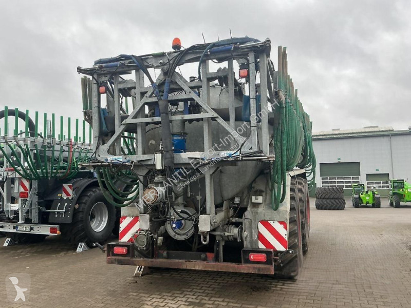 Épandage   26000 L