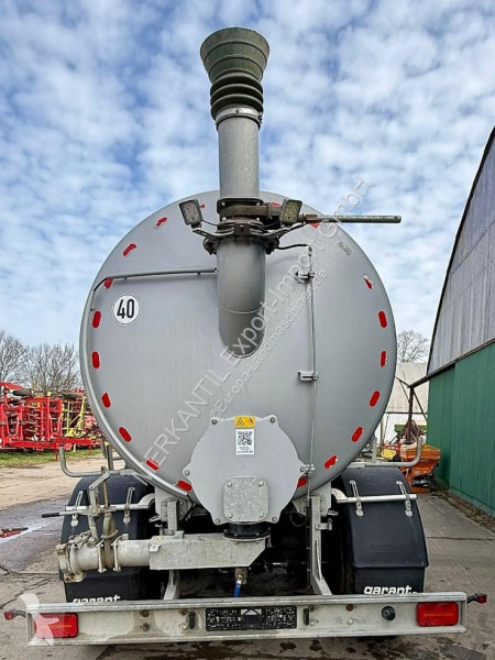 Gödselspridning   Garant TAV 28 mit Jurop-Pumpe