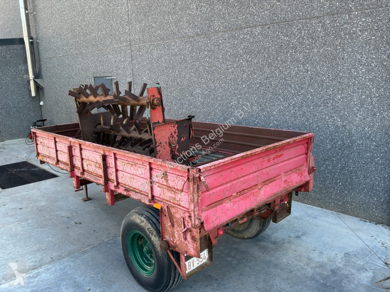 Gödselspridning  T400