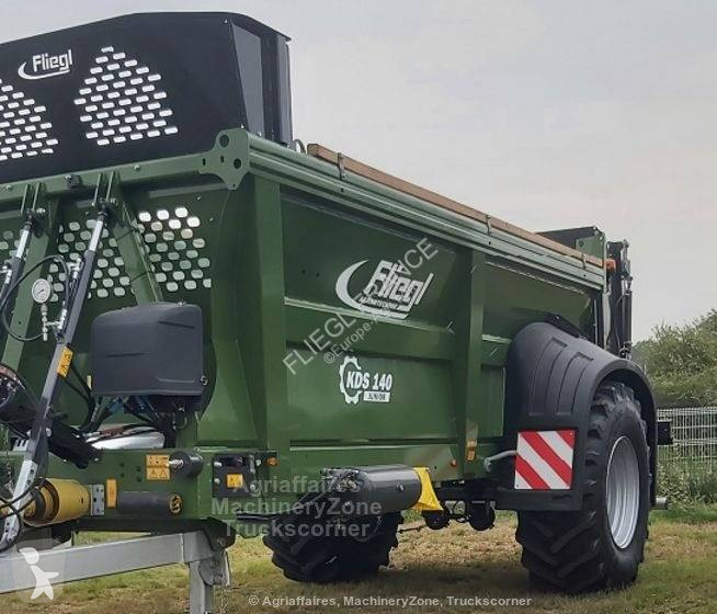 Esparcimiento Fliegl KDS140