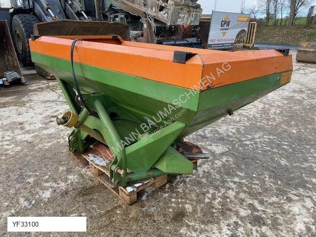 Épandage Amazone ZA-U 1501