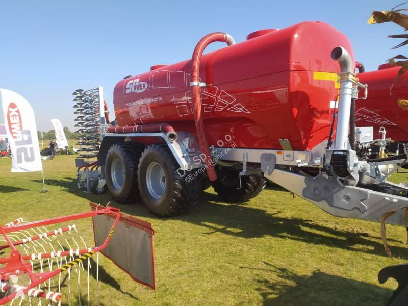 Gülletankwagen / Slurry tanker / Epandeur à...