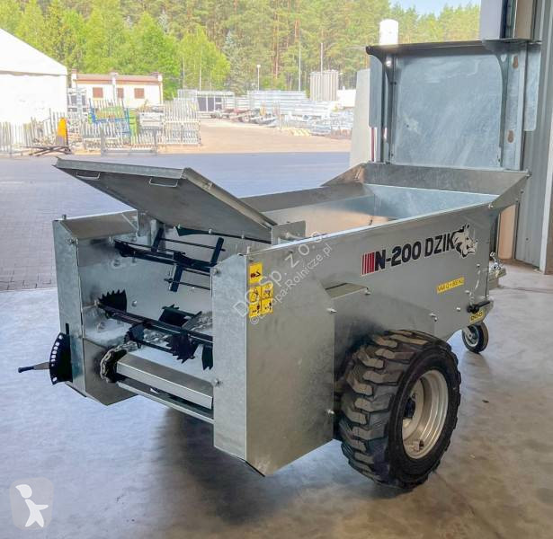 Épandage Cynkomet Miststreuer / Manure spreader...