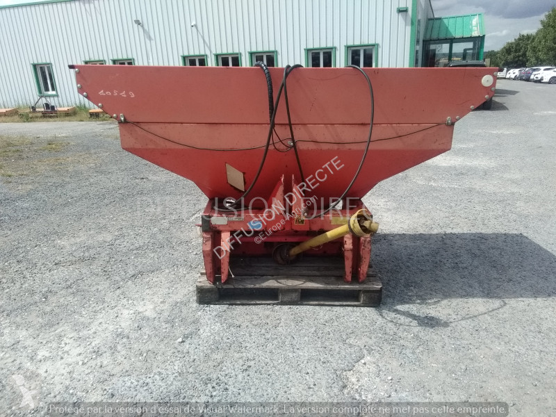 Spredning Kuhn DISTRIBUTEUR D'ENGRAIS MDS 921