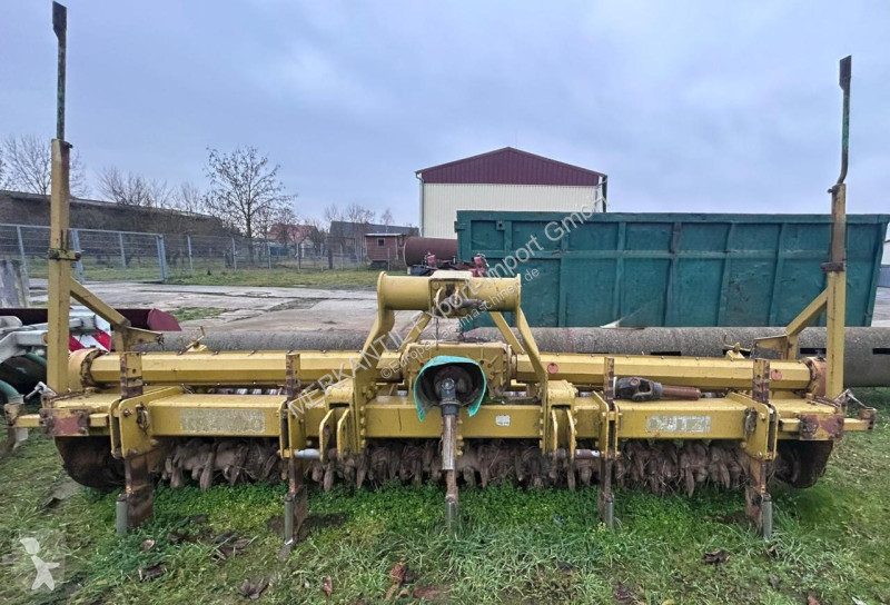 Épandage Dutzi  KR 4000