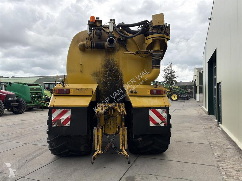 Gödselspridning Challenger Terragator TG8133