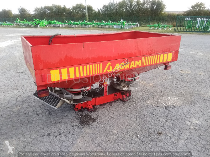 Spredning Agram DISTRIBUTEUR D'ENGRAIS JET...