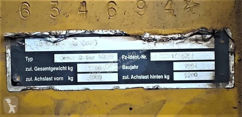 نثر  Samojezdny rozsiewacz nawozów TERRA GATOR...
