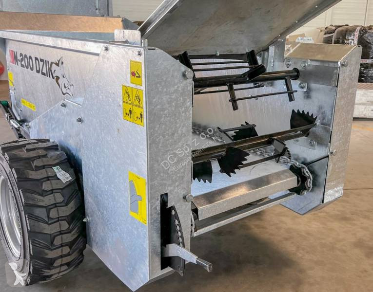Épandage Cynkomet Miststreuer / Manure spreader...