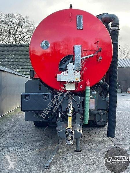 Gödselspridning  BLW 2-25