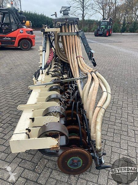 RZ 80 Zodebemester crop dusting