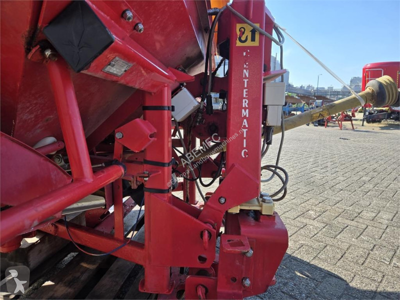 Lely weegstrooier crop dusting