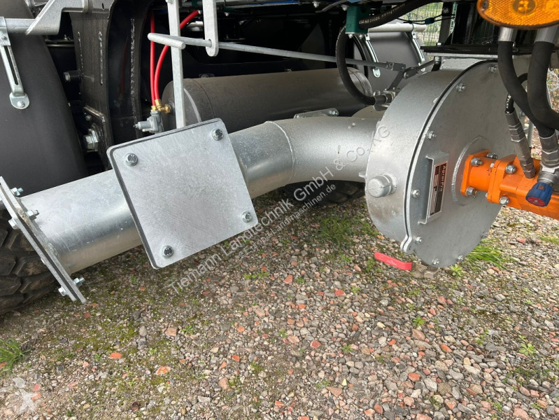 Gödselspridning Fliegl  TFW 26500 Road-X-Line