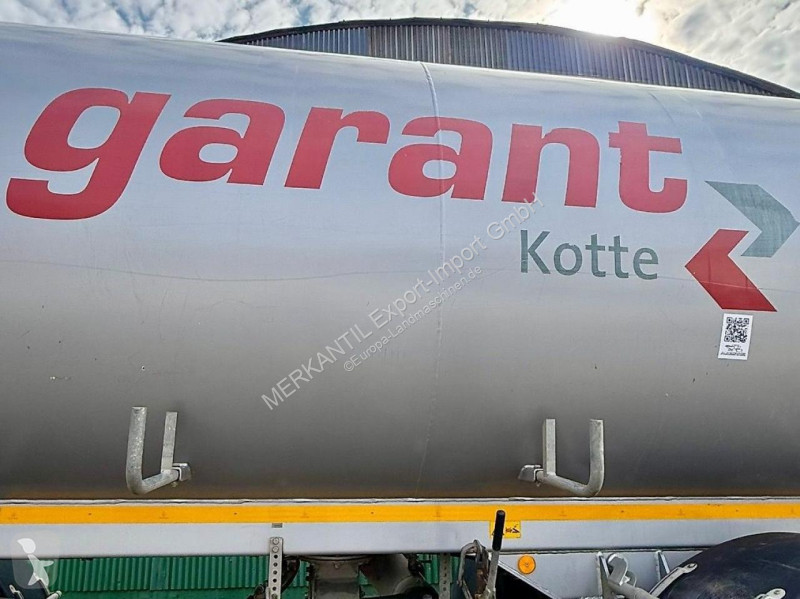 Gödselspridning   Garant TAV 28 mit Jurop-Pumpe
