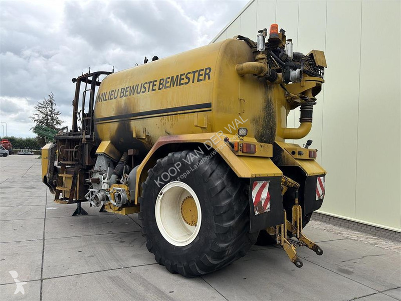 Gödselspridning Challenger Terragator TG8133