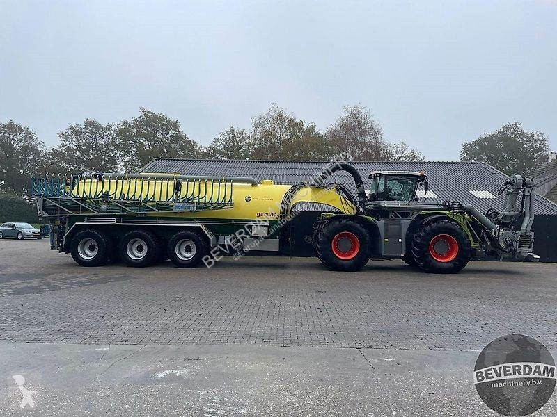 Bemesting  Garant RTLX 32000 Claas Xerion 4000