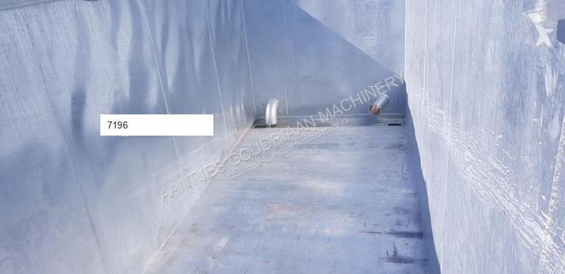 Haakarm mestcontainer 41 m3 - Nieuw crop dusting