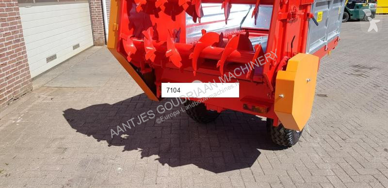 Meststrooier 2.5T - Nieuw crop dusting