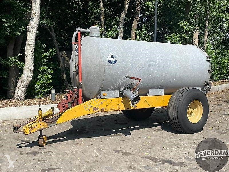 Gödselspridning  6800l watertank