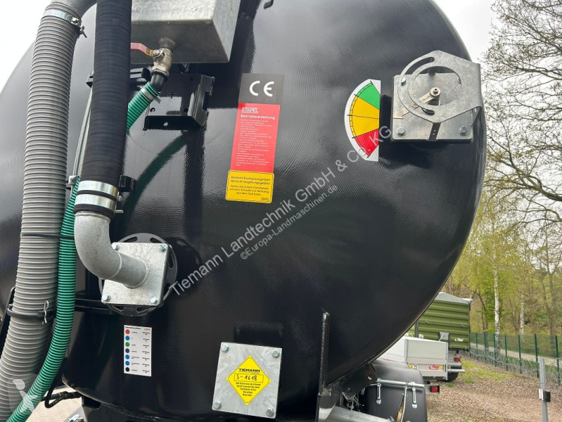 Gödselspridning Fliegl  TFW 26500 Road-X-Line