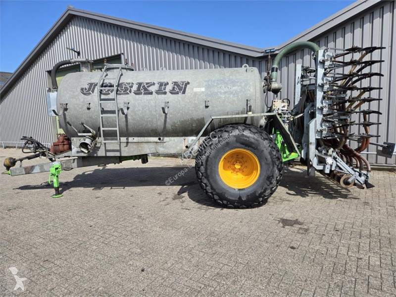 Joskin 8400S + Joskin 6020/28MAH crop dusting