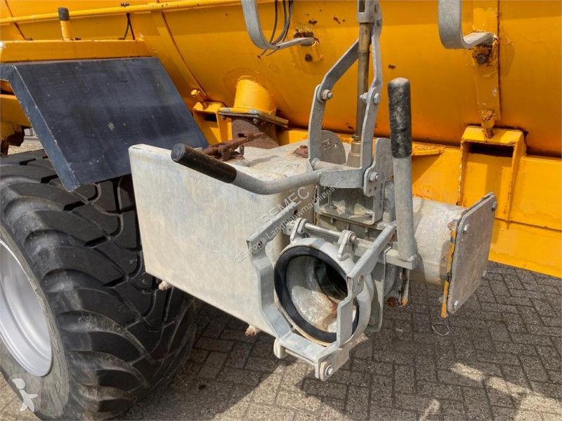 Esparcimiento Veenhuis tandemas 8000 Mengmesttank