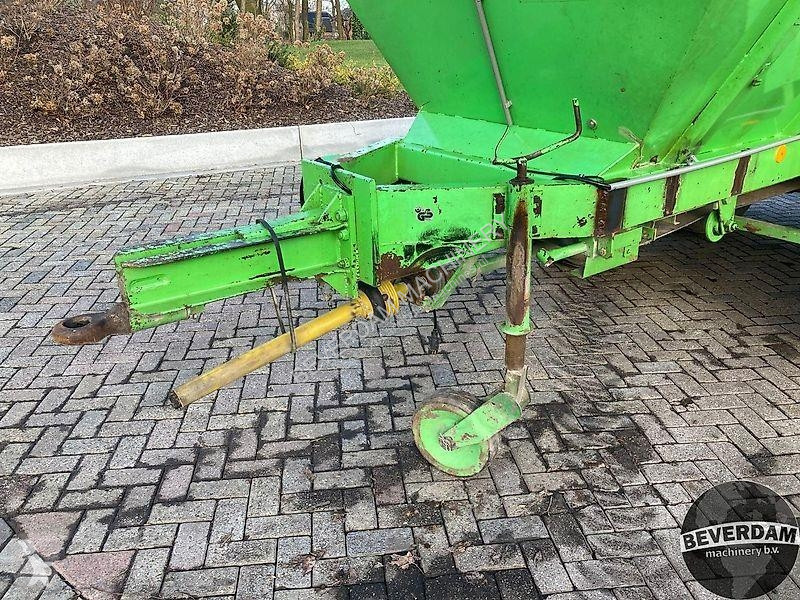Amazone Rotina 8000 B crop dusting