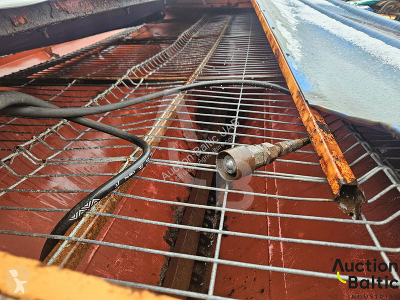 Gödselspridning  screw spreader