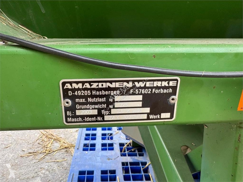 Gödselspridning Amazone ZA-X Perfect 1402