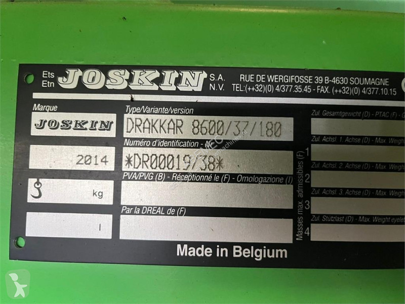 Gödselspridning Joskin Cargo chassis met tank...