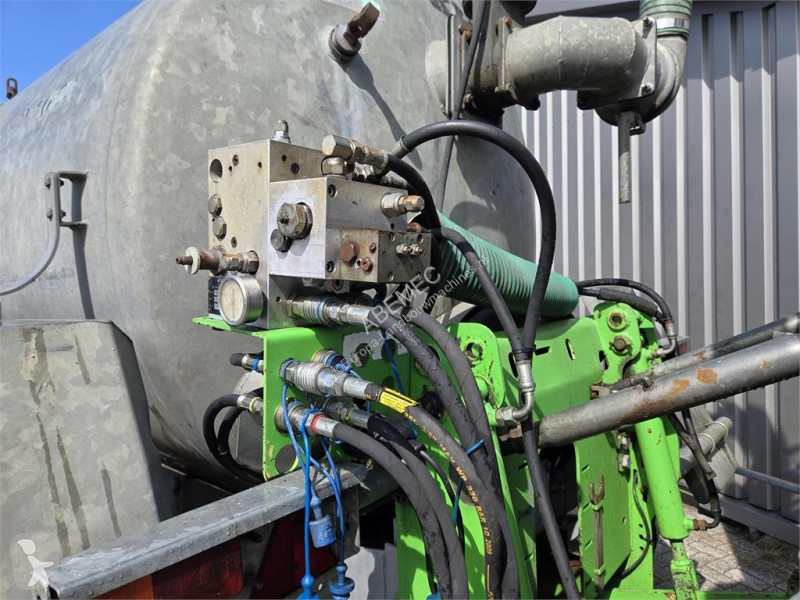 Joskin 8400S + Joskin 6020/28MAH crop dusting