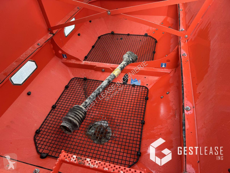 Spredning Kuhn  AXIS 40.2