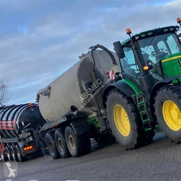 Gödselspridning Joskin Cargo chassis met tank...