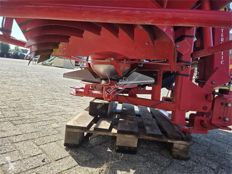 Lely weegstrooier crop dusting