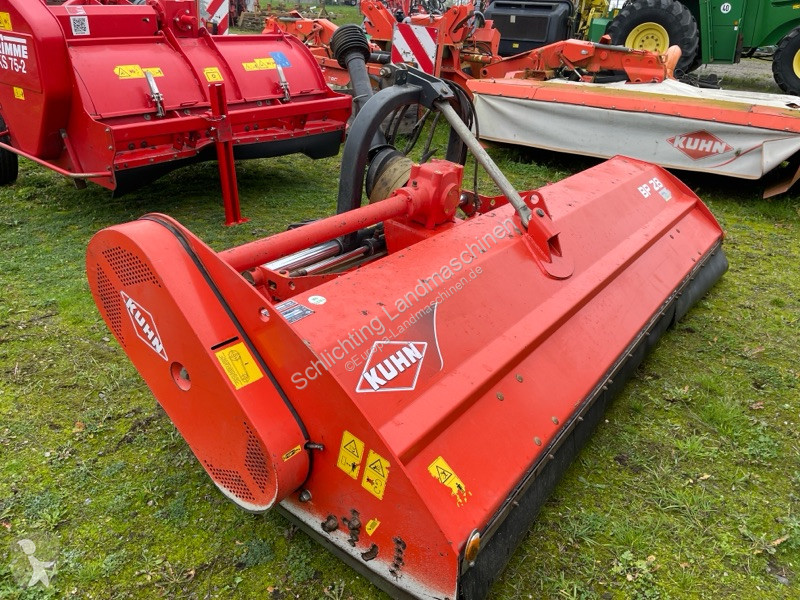 Henificación Kuhn 28 Mulcher