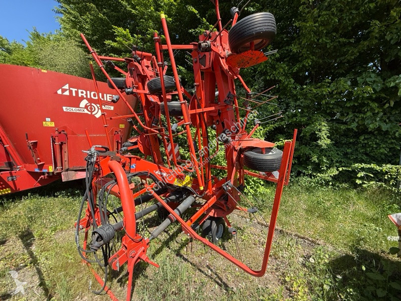 Fenaison Kuhn GF8702