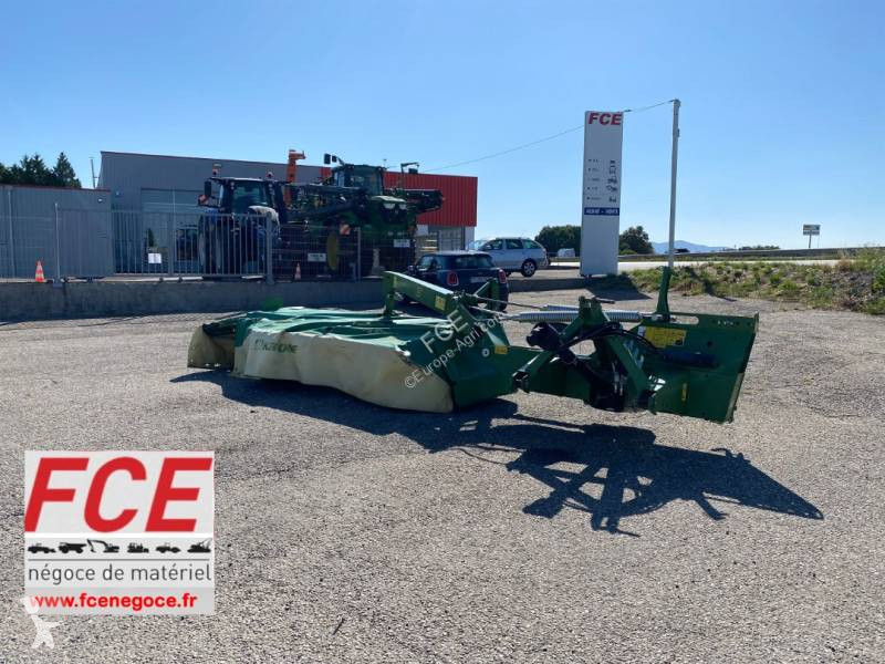 Henificación Krone EASY CUT R360 endommagé