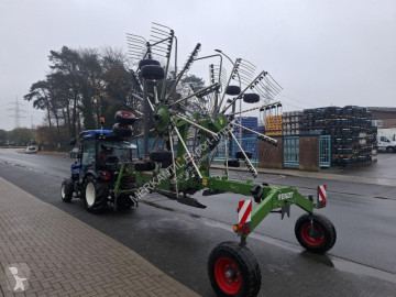 Andaineur double rotor central Fendt