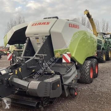 Presse à balles carrées moyenne densité Claas