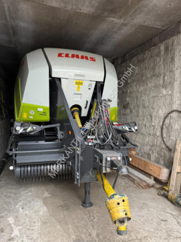 Presse à balles carrées moyenne densité Claas