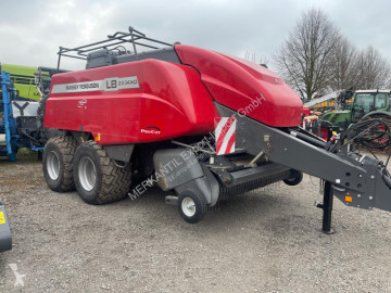 Presse à balles carrées moyenne densité Massey Ferguson