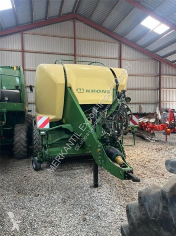 Presse à balles carrées moyenne densité Krone
