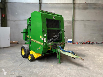 John Deere high density square baler