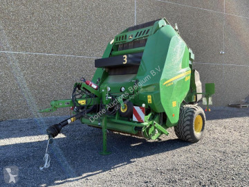 Presse à balles carrées haute densité John Deere