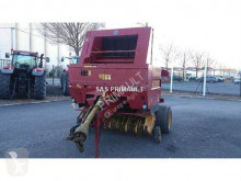 Presse à balles rondes New Holland BR 658