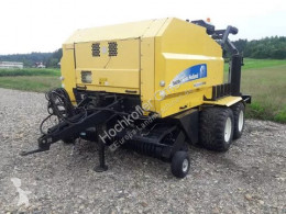 Presse à balles rondes New Holland