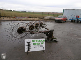 Faneuse John Deere rateau faneur p140