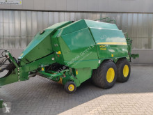 Henificación empacadora de pacas cuadradas John Deere 1424C