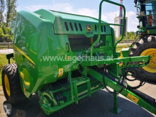 Presse à balles rondes John Deere